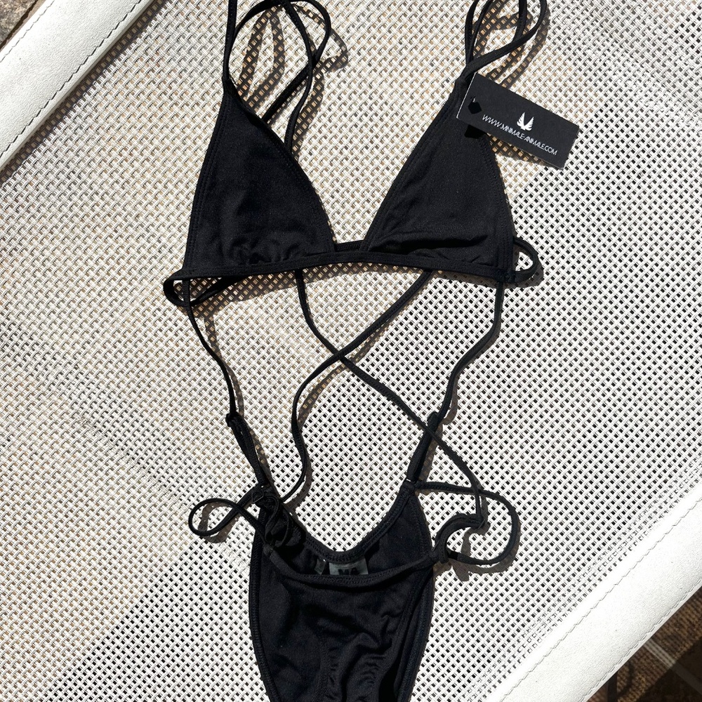 Minimale Animale Lucid Onesie